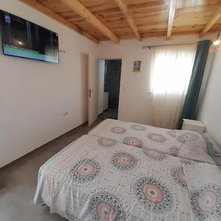 Δωμάτια σε οικογενειακή κατοικία Ibiza Independent Bedroom And Bathroom Αλμπουφέιρα