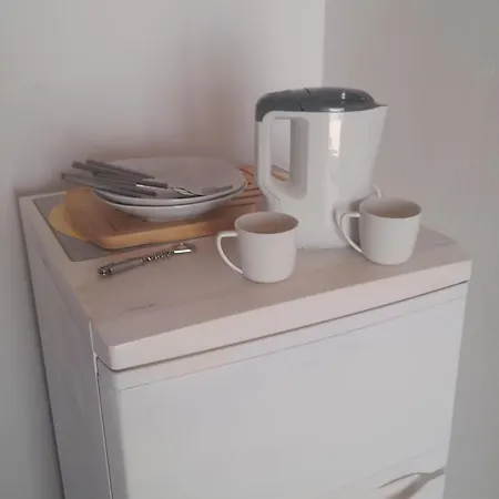 Ibiza Independent Bedroom And Bathroom Δωμάτια σε οικογενειακή κατοικία *